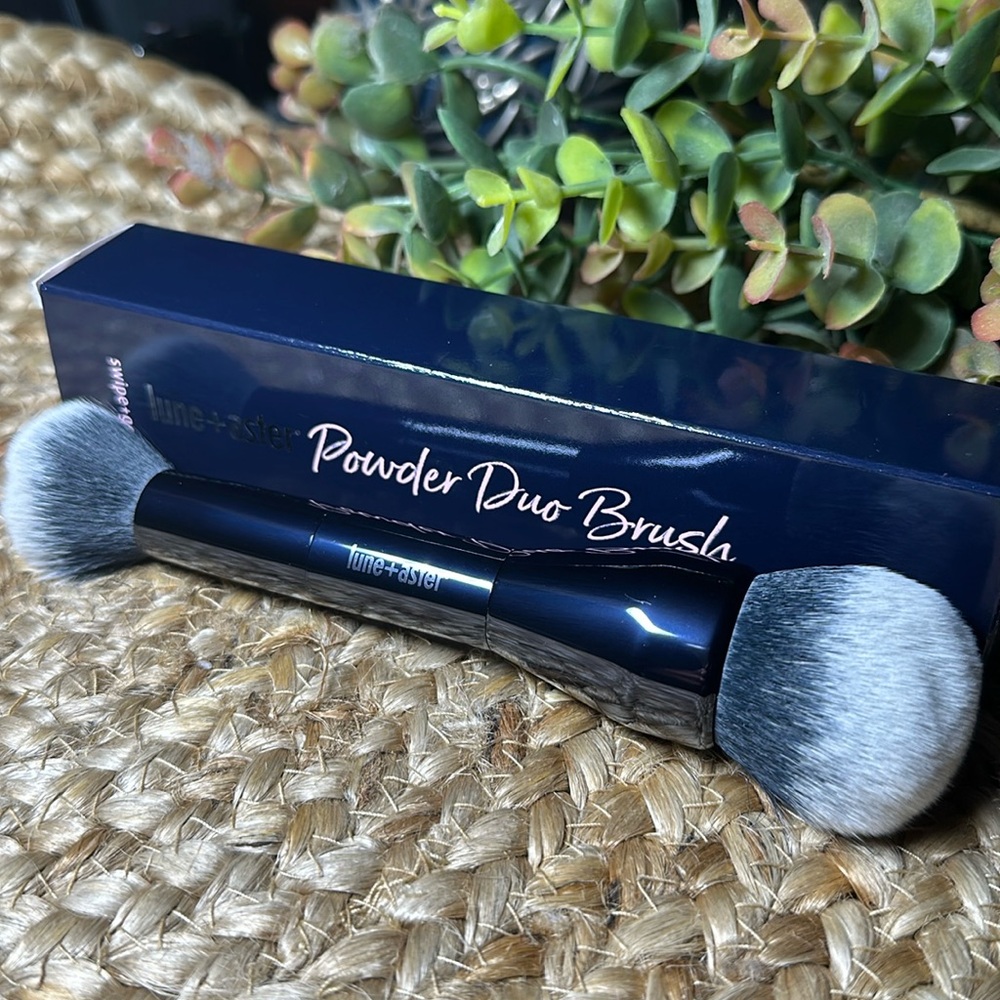 *NEW* Lune+ Aster Powder Duo Brush